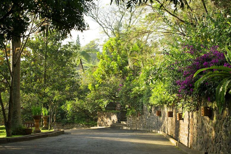 Hotel Novus Giri Resort & Spa