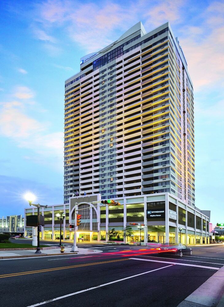 Hotel Club Wyndham Skyline Tower