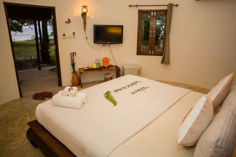 Hotel The Tropical Beach Resort