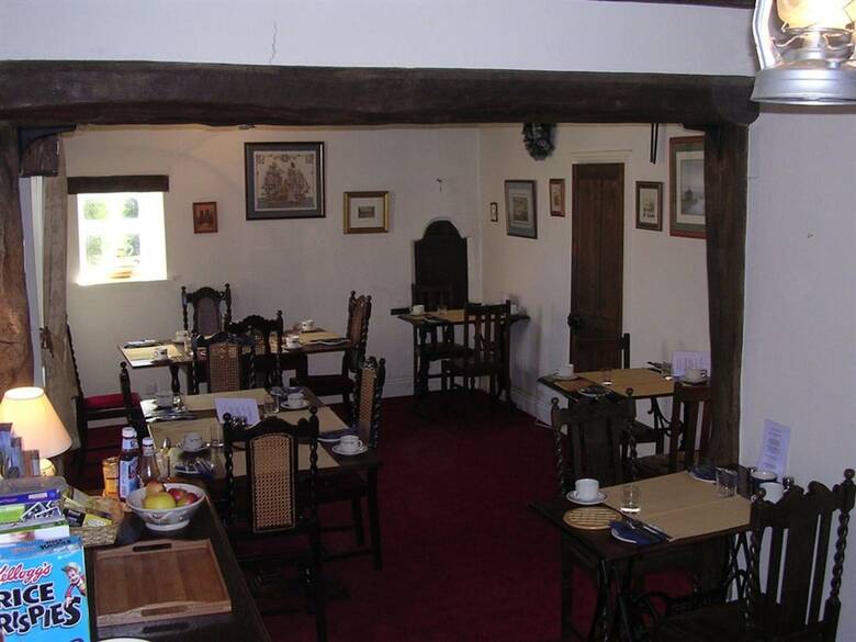Bed & Breakfast Manor Guest House