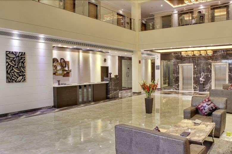 Hotel Suba Grand