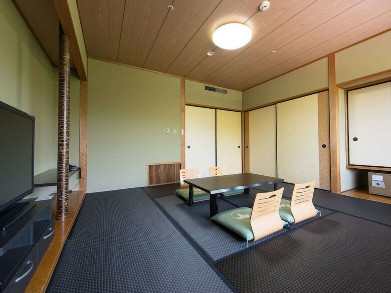 Hotel Livemax Resort Kaga-yamashiro