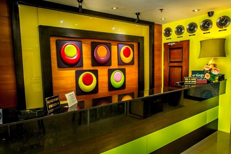 Canberry Hotel