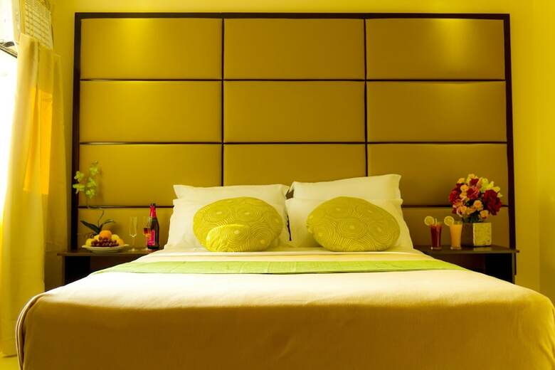 Canberry Hotel