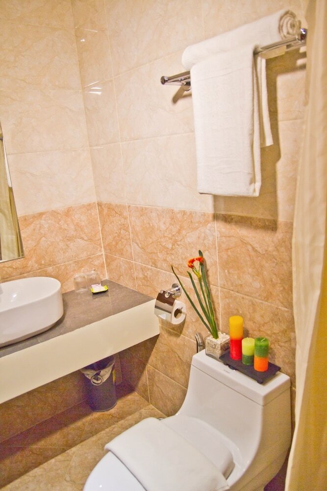 Canberry Hotel