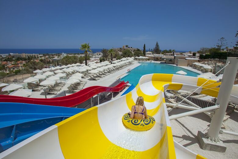 Hotel Louis St Elias Resort & Waterpark