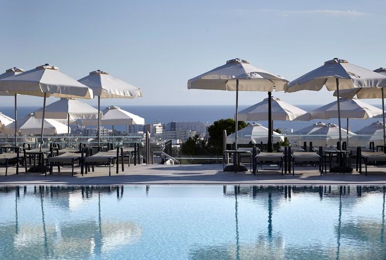 Hotel Louis St Elias Resort & Waterpark