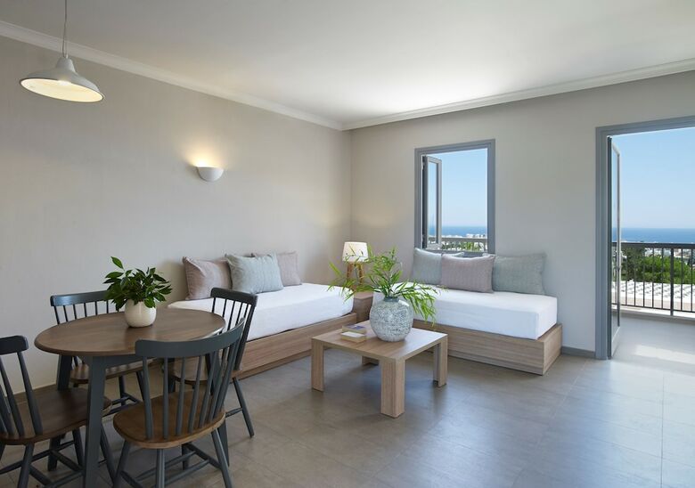Hotel Louis St Elias Resort & Waterpark