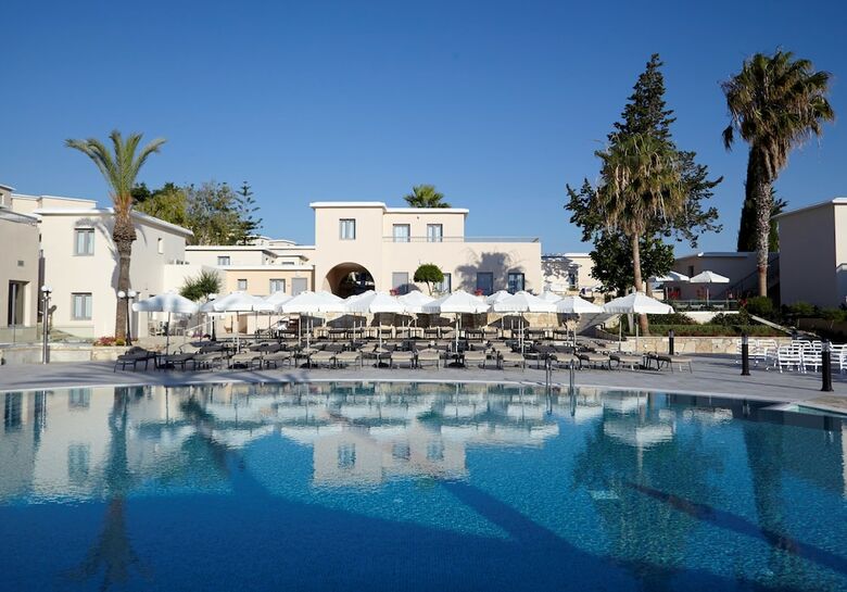 Hotel Louis St Elias Resort & Waterpark