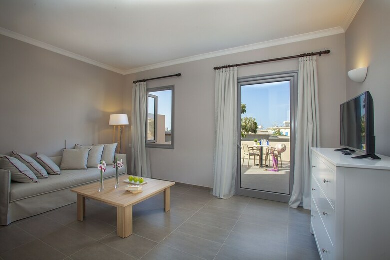 Hotel Louis St Elias Resort & Waterpark