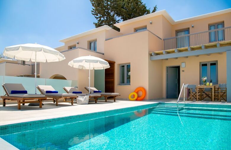 Hotel Louis St Elias Resort & Waterpark