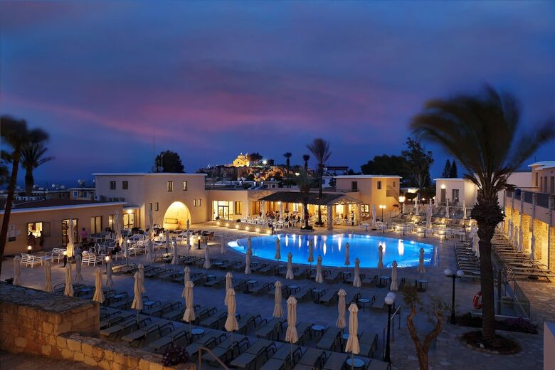 Hotel Louis St Elias Resort & Waterpark