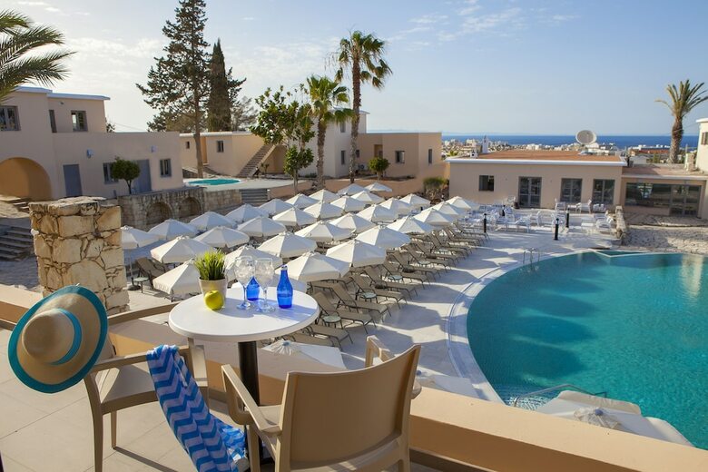 Hotel Louis St Elias Resort & Waterpark