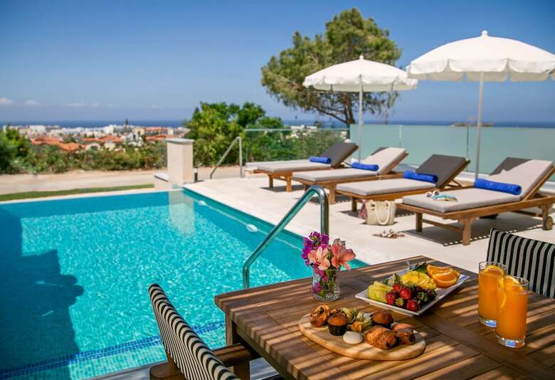 Hotel Louis St Elias Resort & Waterpark
