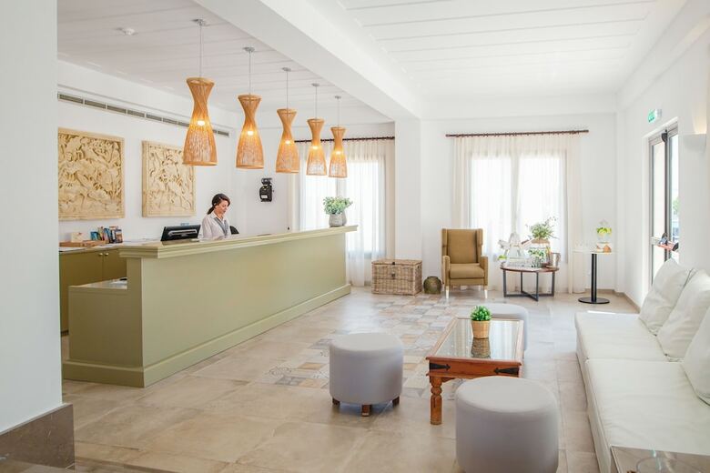 Hotel Louis St Elias Resort & Waterpark