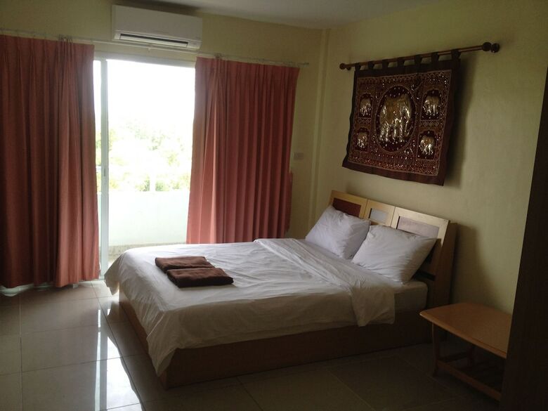 Hostal Jomtien Hostel
