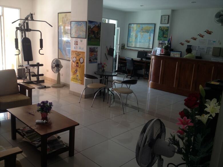Hostal Jomtien Hostel