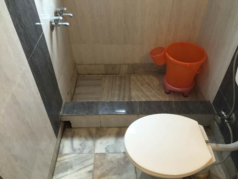Oyo 630 Hotel Innova Homes