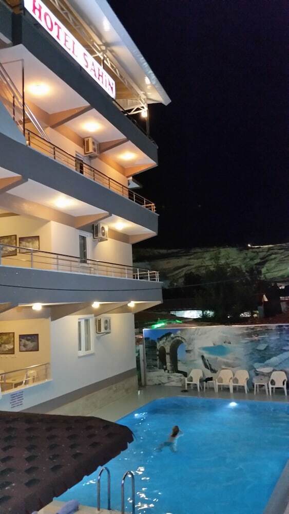 Hotel Sahin