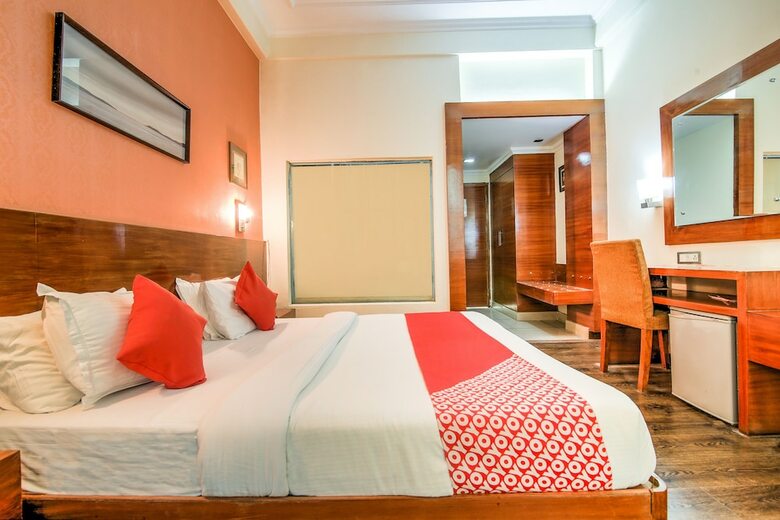 Hotel Devi Grand