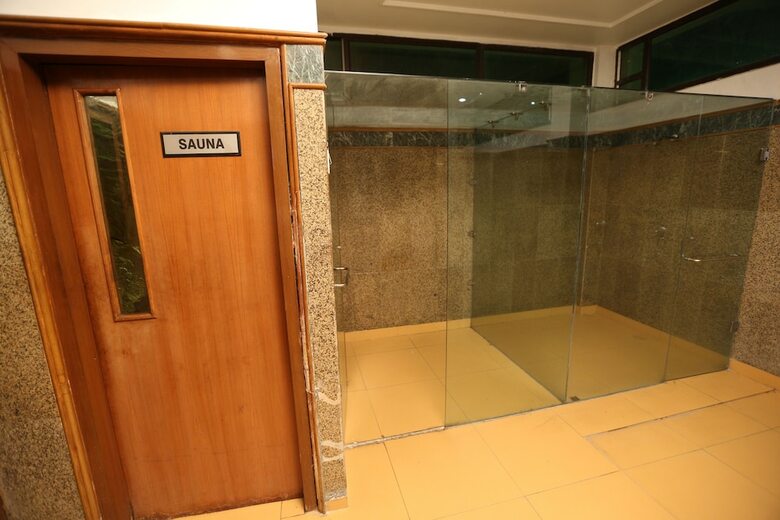 Hotel Devi Grand