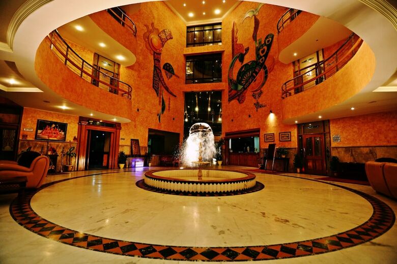 Hotel Devi Grand