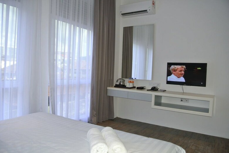 T+ Hotel Macallum