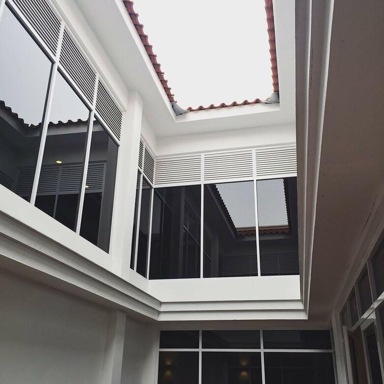 T+ Hotel Macallum