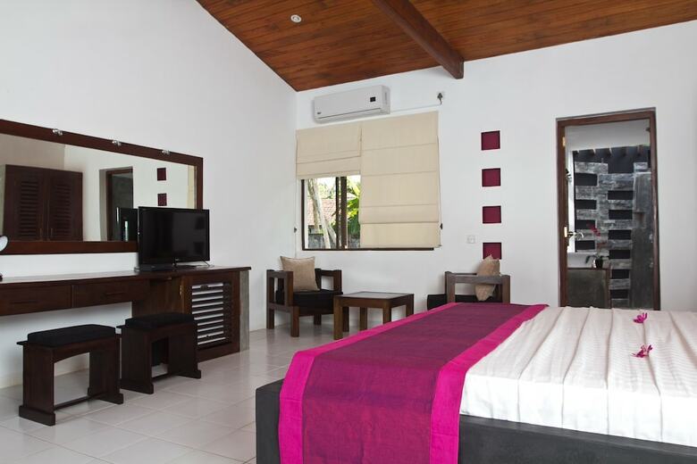 Cattleya Villa