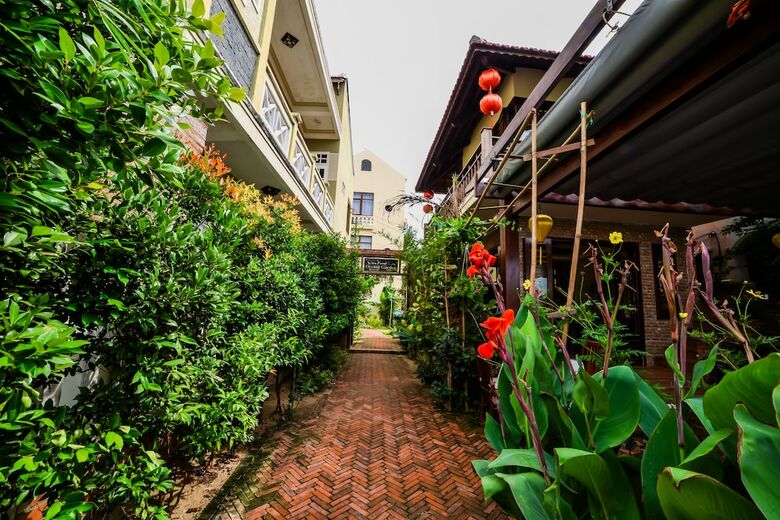 Hotel Villa Orchid Garden Riverside