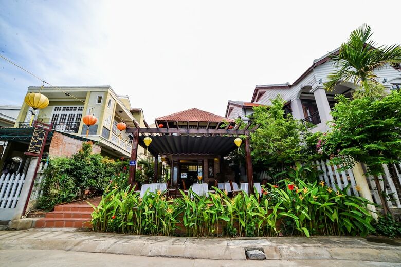 Hotel Villa Orchid Garden Riverside
