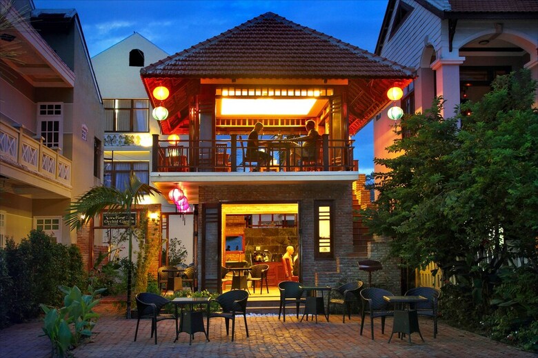 Hotel Villa Orchid Garden Riverside