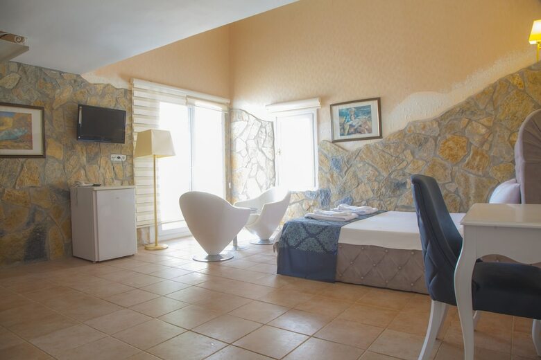 Peace Hotel