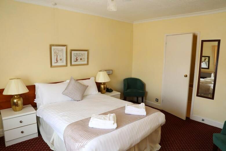 Westberry Hotel