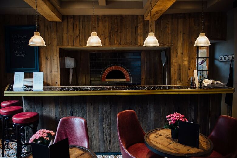 Posada The Crown & Thistle