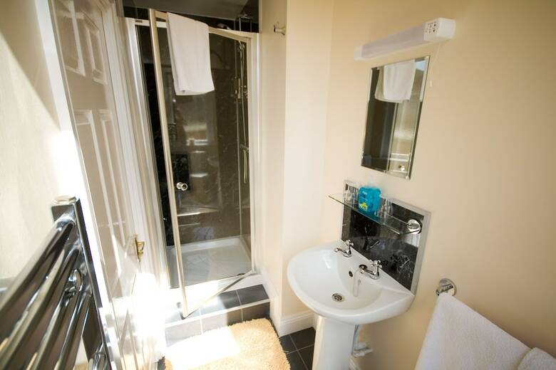 Bed & Breakfast Blorenge House