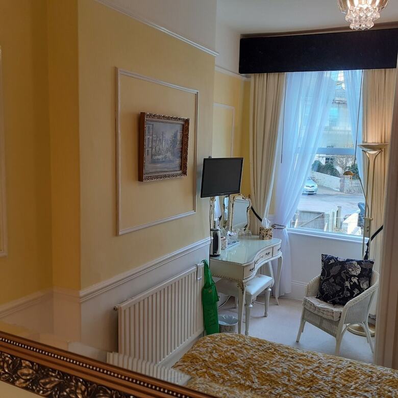 Bed & Breakfast Sandway House