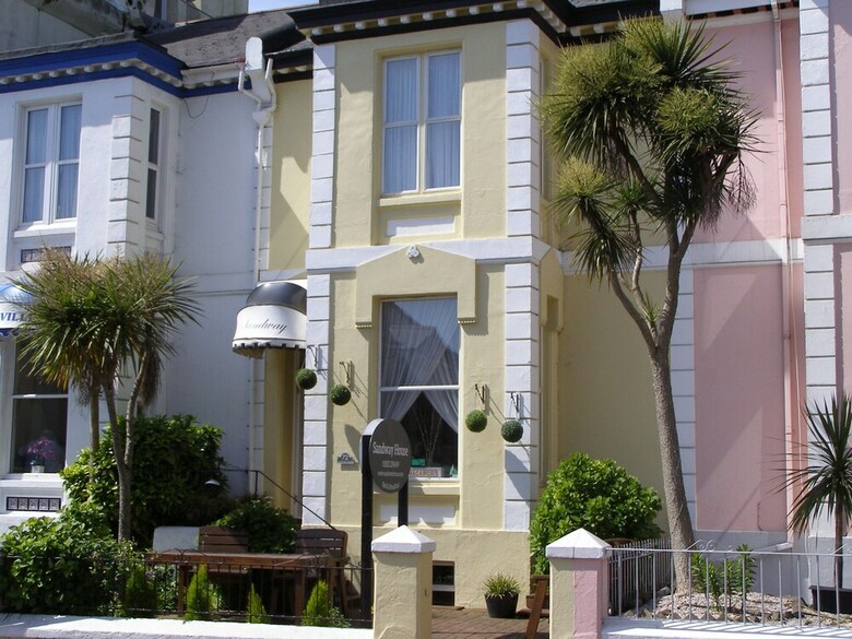 Bed & Breakfast Sandway House