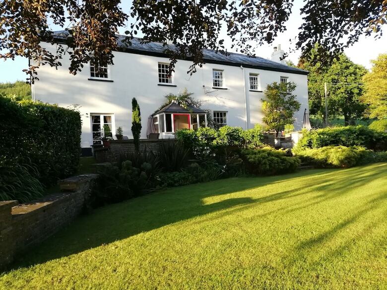 Bed & Breakfast Buckley Farmhouse