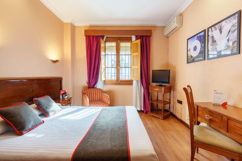 Oyo Hotel Los Casta�os
