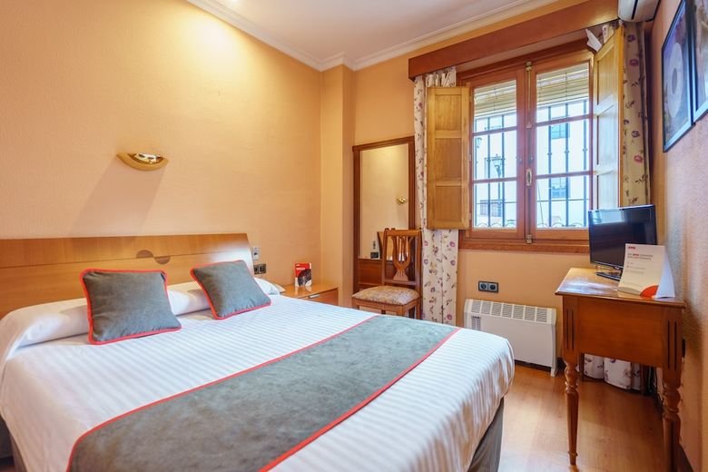 Oyo Hotel Los Casta�os