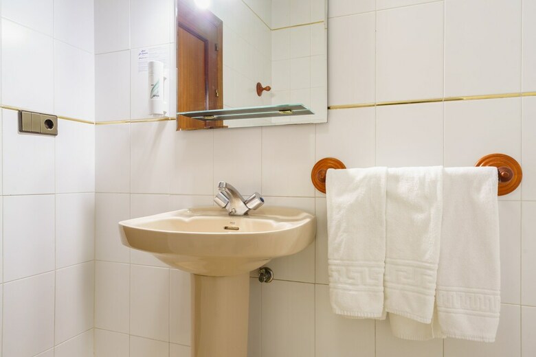 Oyo Hotel Los Casta�os