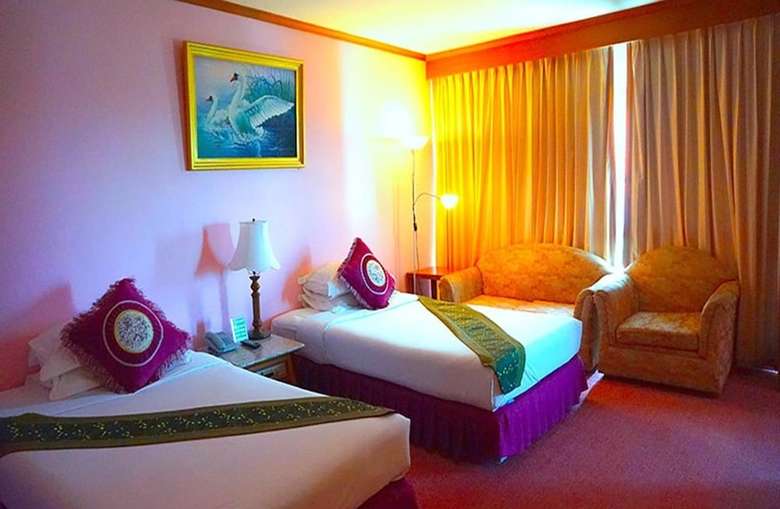 The Viangtak Riverside Hotel