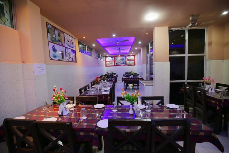 Hotel Pushpa - Berries Group Of Hotels