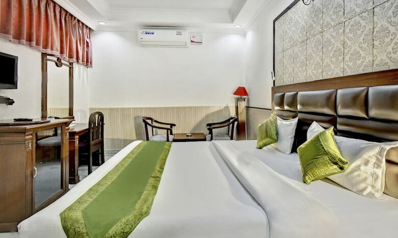 Treebo Trend Hotel C Inn