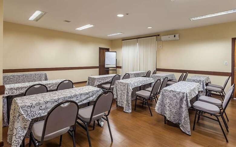 Monthez Hotel & Eventos