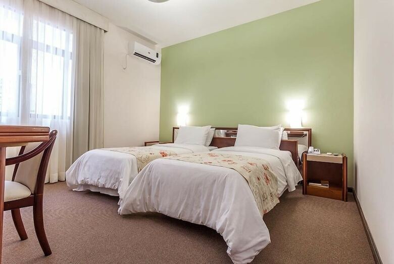 Monthez Hotel & Eventos
