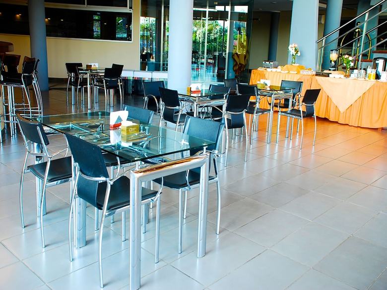 Hotel Alto Del Camino