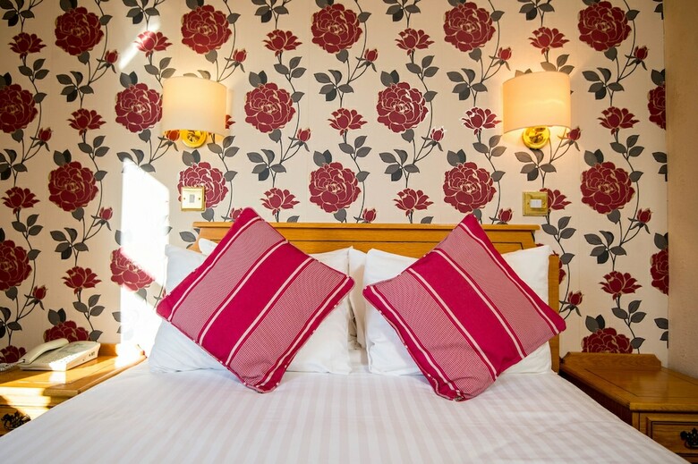 The Ivy Bush Royal Hotel By Compass Hospitality