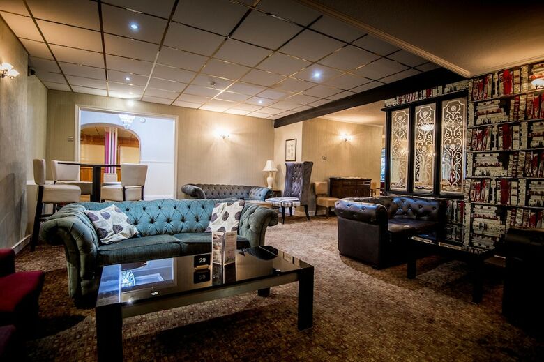 The Ivy Bush Royal Hotel By Compass Hospitality